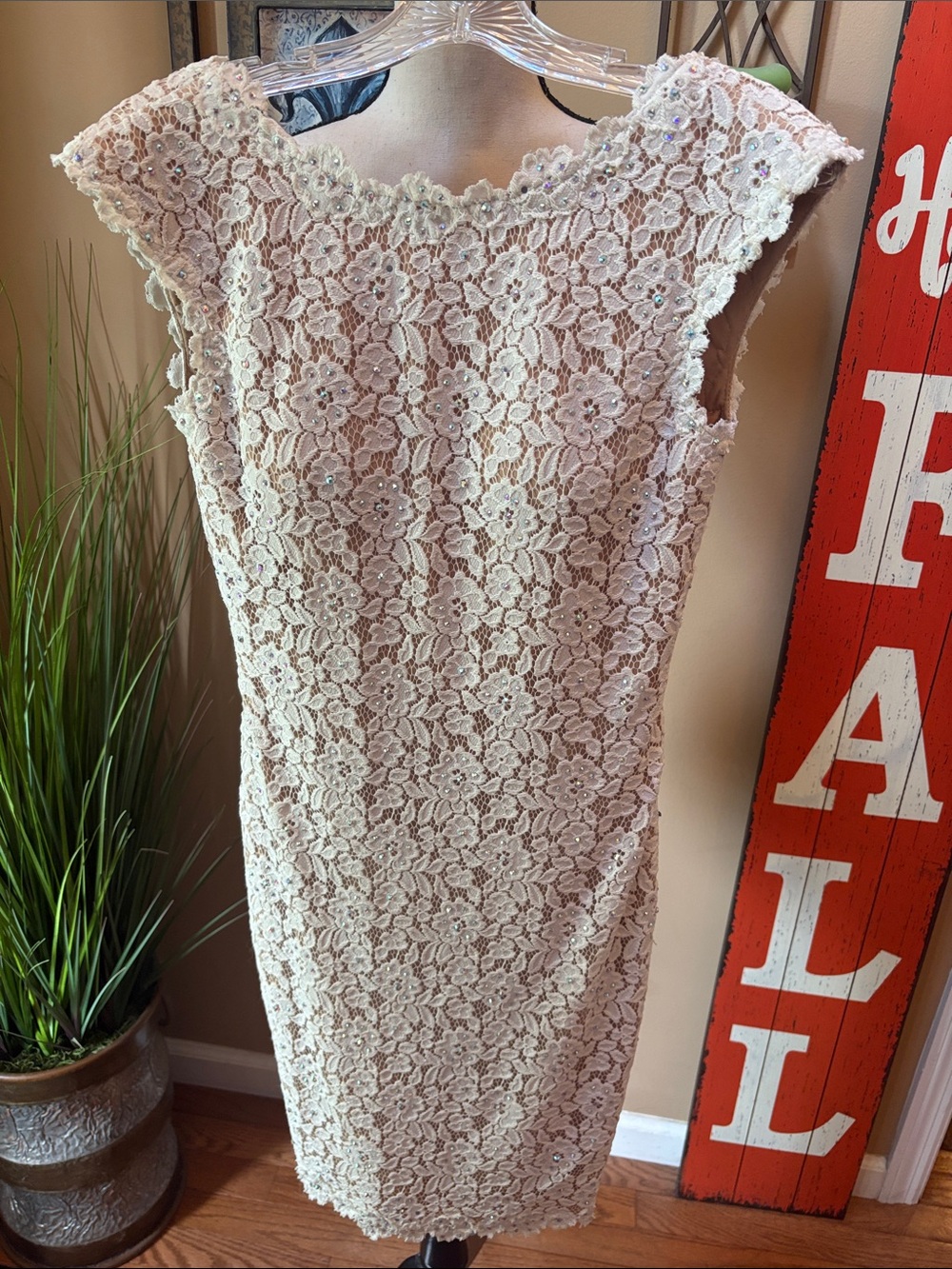 Jovani Cream Lace Cap-Sleeve Sheath Dress